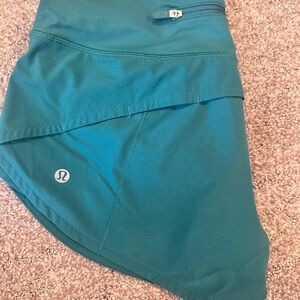 Lululemon Speed Up short (2.5, low rise)
